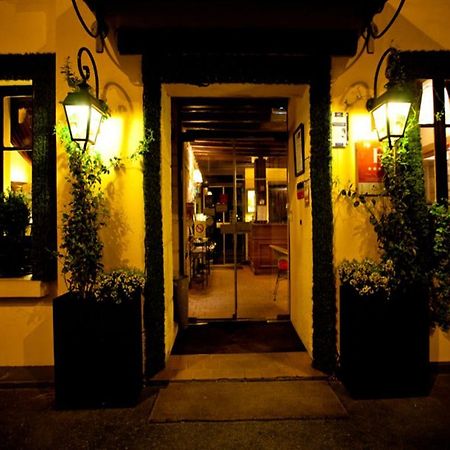 Hotel De La Tulipe Paris Luaran gambar