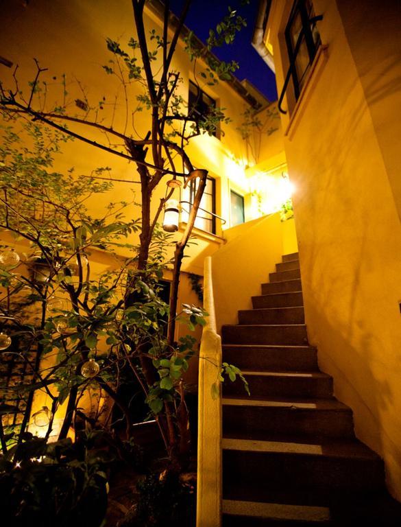 Hotel De La Tulipe Paris Luaran gambar