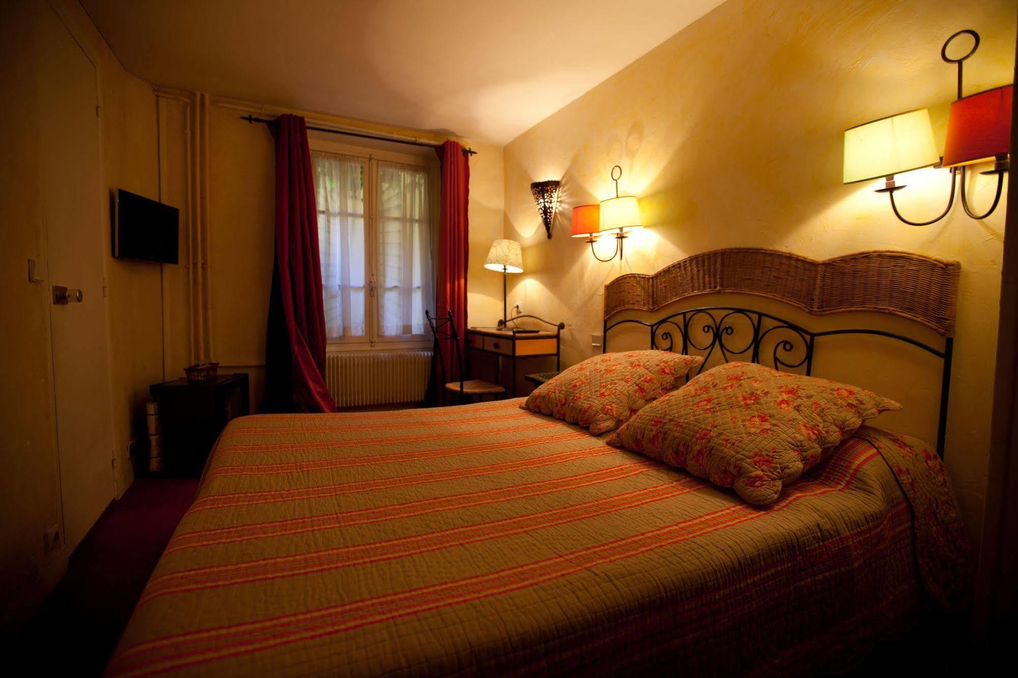 Hotel De La Tulipe Paris Luaran gambar